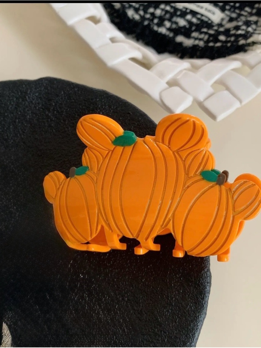 Mickey Mouse pumpkin 🎃 hair clip